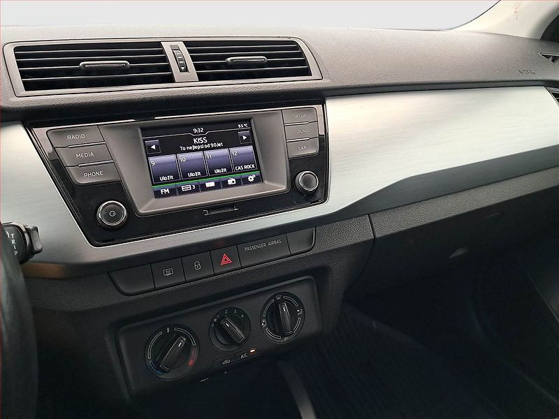 Škoda Fabia (2015) 1.4 TDI, ČR,1.maj - fotka 12 z 17
