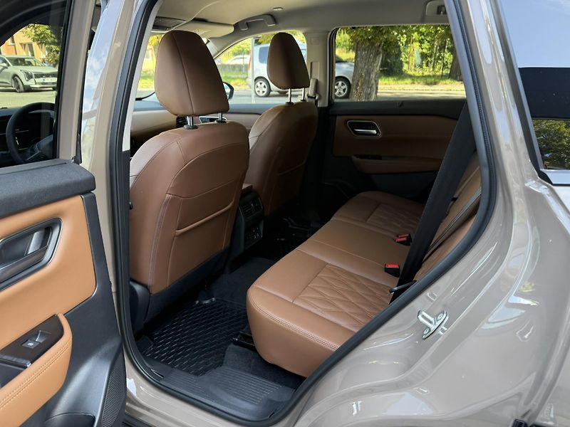 Nissan X-Trail (2026) e-POWER,e-4O, 4WD, TEKNA, BOSE - fotka 18 z 20
