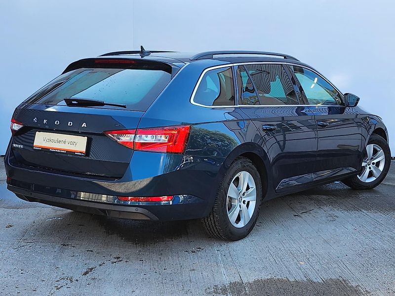 Škoda Superb Ambition 2.0 TDI 110 kW DSG Co - fotka 2 z 25