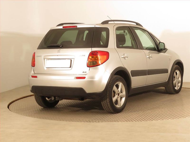 Suzuki SX4 (2007) 1.9 DDiS, 4X4, Serv.kniha - fotka 5 z 16