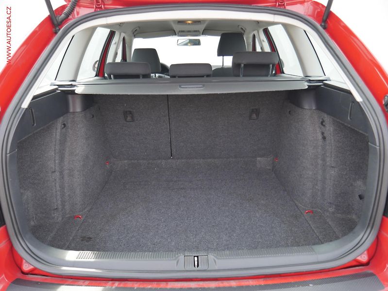 Škoda Octavia (2011) 1.2 TSi, ČR, Active, AC - fotka 7 z 18