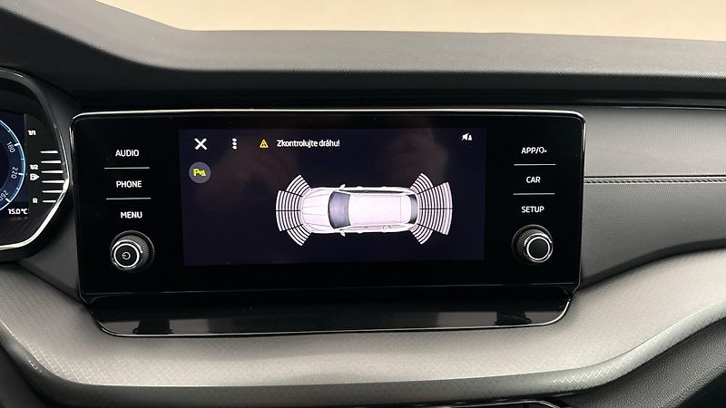 Škoda Octavia 2.0 TDI Ambition Combi - fotka 12 z 27