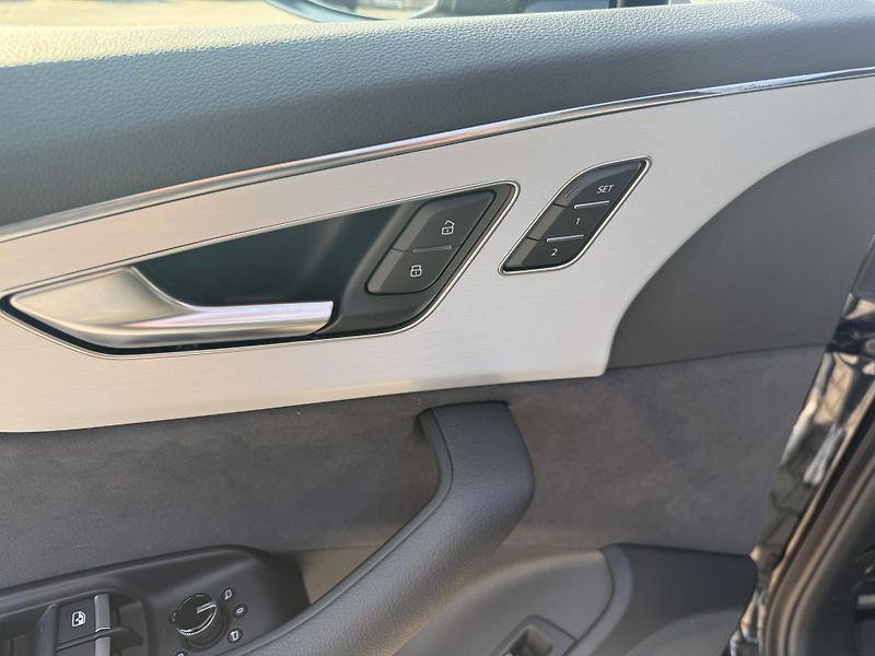 Audi Q7 (2026) 50TDI 210kW S-LINE GRAVITY LED - fotka 33 z 54