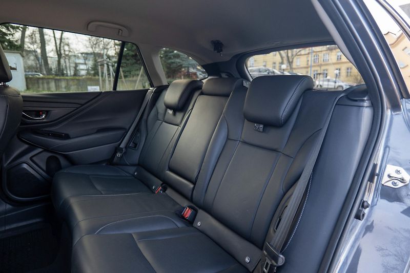 Subaru Outback 2.5i 4WD Comfort Skladem - fotka 14 z 34