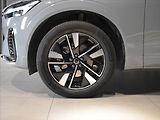 Volvo XC60 2,0 B5 AWD PLUS BLIS,Bezklíč - náhled 7