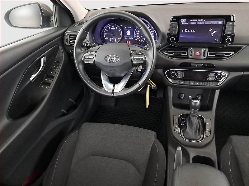 Hyundai i30 (2023) Smart 1.0 T-GDI - fotka 7 z 17