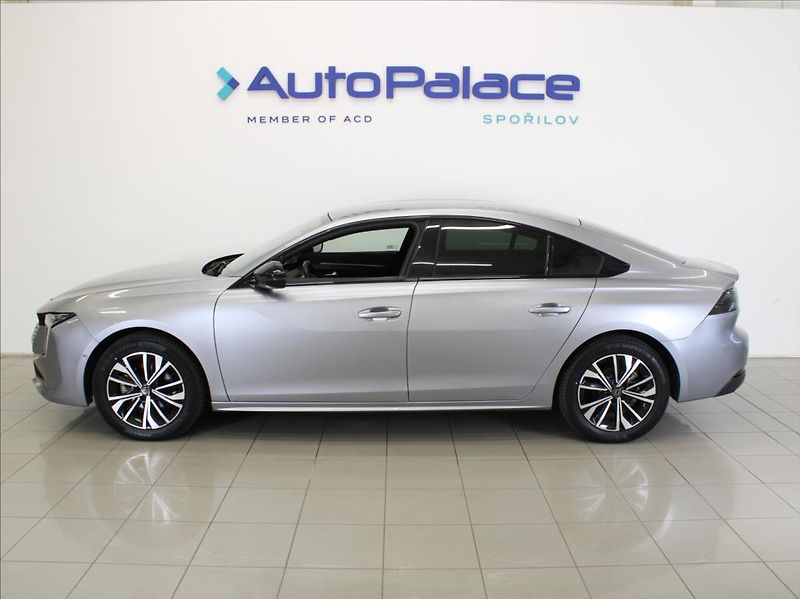Peugeot 508 1,2 PT 130 AT Allure 8310km! - fotka 5 z 15