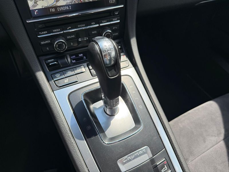 Porsche Cayman 2.7 202kw PDK - fotka 18 z 22