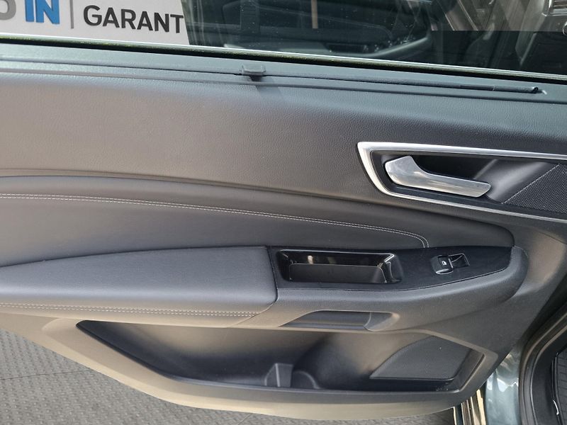 Ford S-MAX (2015) Titanium , 132KW, ČR , 4x4 , 7 - fotka 10 z 20