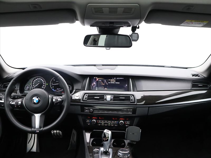 BMW Řada 5 3,0 D 190 kW X-Drive Luxury Li - fotka 26 z 35