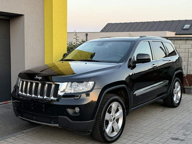 Jeep Grand Cherokee (2012) 3.0CRDi  OVERLAND! 178tKM!! - fotka 1 z 21