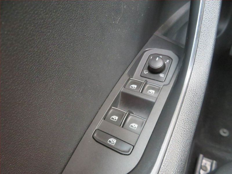 Škoda Karoq (2018) Style Plus 2.0 TDI, 4X4 - fotka 16 z 16