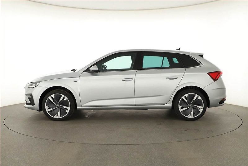 Škoda Scala (2025) 1.5 TSI, Drive, Matrix FullLed - fotka 3 z 22