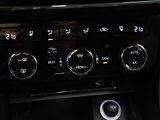 Škoda Superb 2,0 TDI DSG CZ L&K 1.Maj DPH - náhled 22