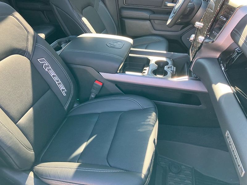 Dodge RAM (2025) 3.0 I6 426k REBEL PREMIUM EDIT - fotka 52 z 77