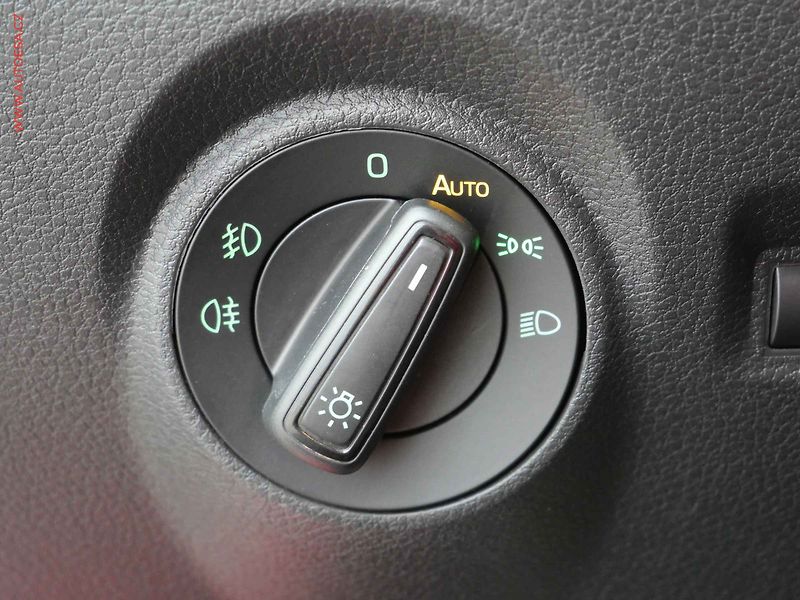 Škoda Fabia (2021) 1.0TSi, ČR, Ambition, AC - fotka 12 z 21