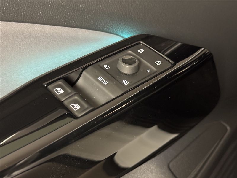 Volkswagen ID.4 125kW Pure LED PDC ACC - fotka 20 z 46