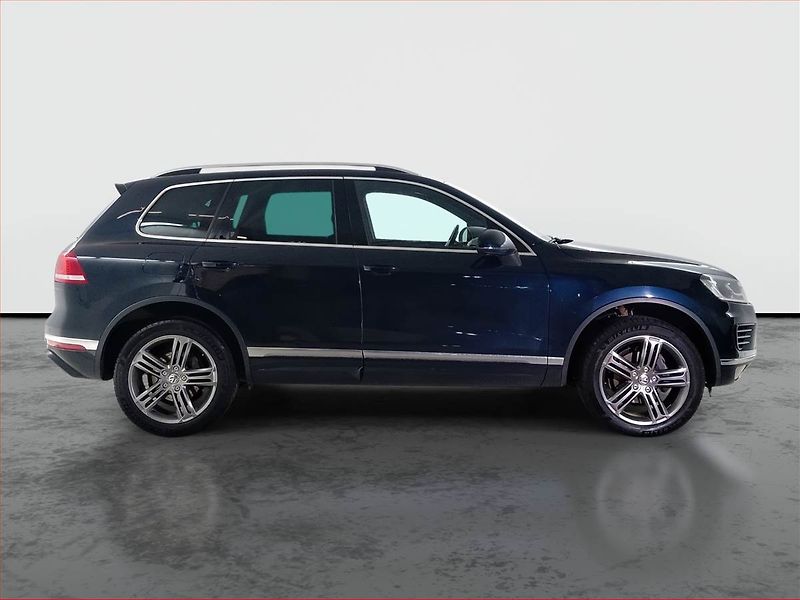 Volkswagen Touareg (2017) R-Line 3.0 TDI, 4X4, Automat - fotka 6 z 18