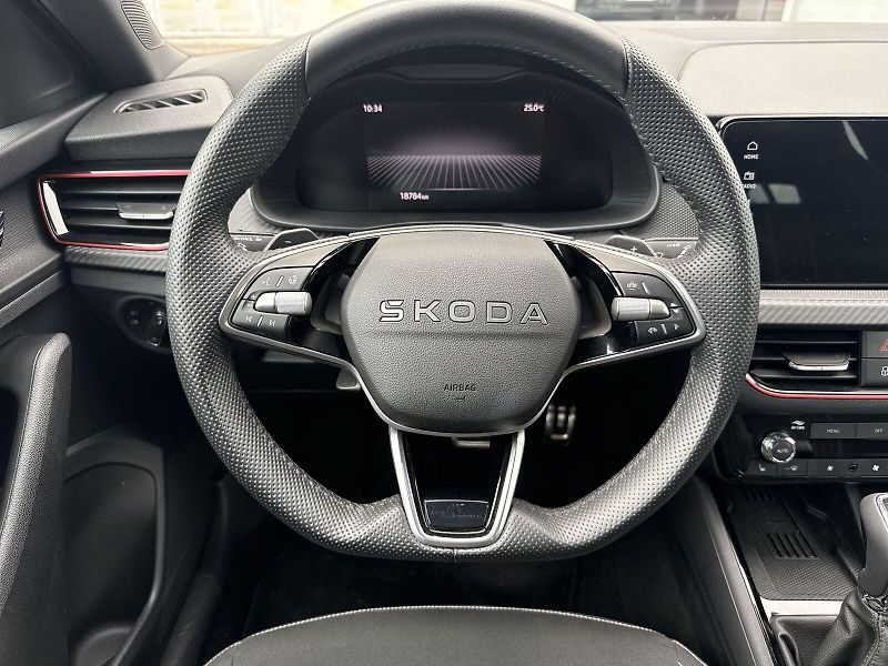 Škoda Scala (2025) 1.5 TSI DSG Monte Carlo - fotka 10 z 33