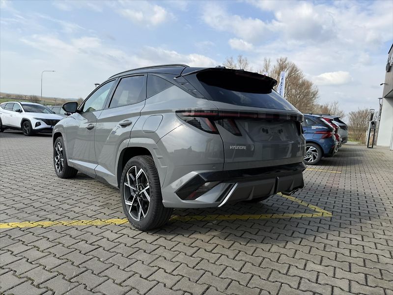 Hyundai Tucson (2026) 1,6 T-GDI 4x2 110 kW 6st. MT - fotka 3 z 12