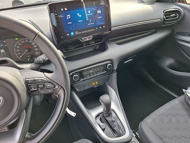 Toyota Yaris 1.5 HEV 116K Comfort - fotka 12 z 12