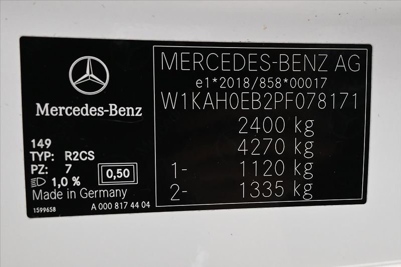 Mercedes-Benz Třídy C 2,0 220d 147 kW 9G Tronic TAŽN - fotka 12 z 32