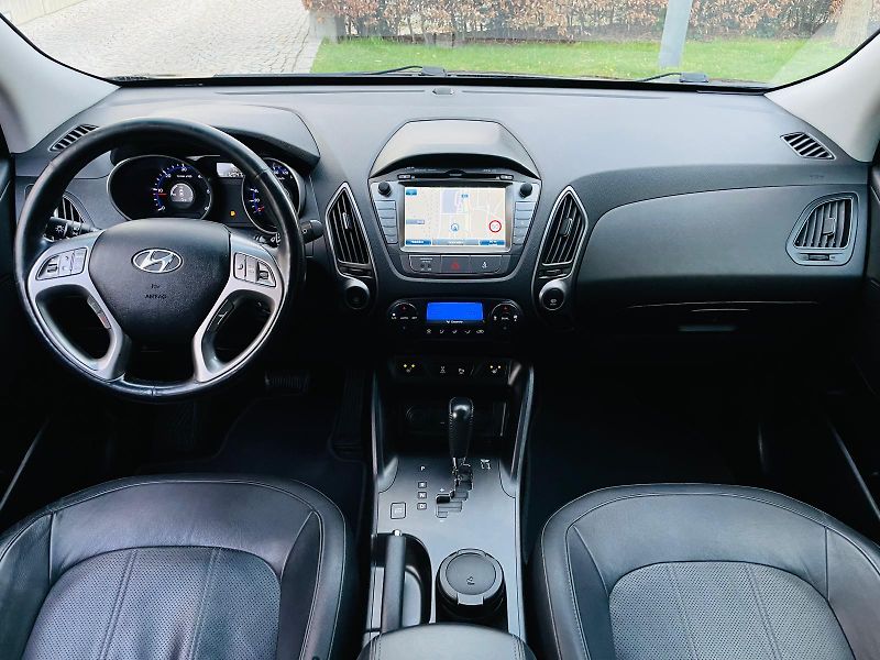 Hyundai ix35 2.0CRD 4X4 AUT KAMERA SERVISKA - fotka 23 z 44