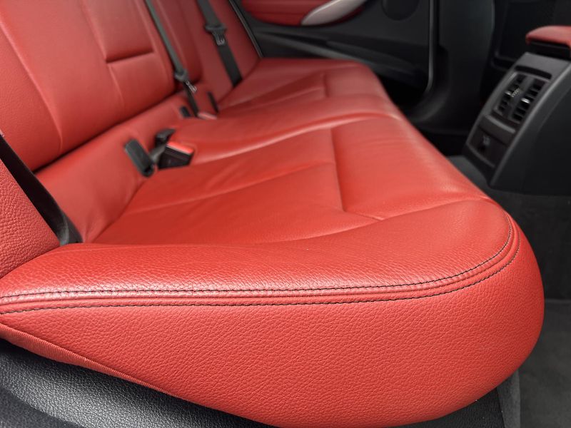 BMW Řada 3 320D M-PAKET X-DRIVE AUTOMAT - fotka 39 z 52