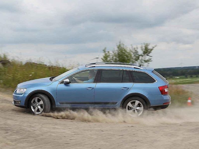 Škoda Octavia Scout.