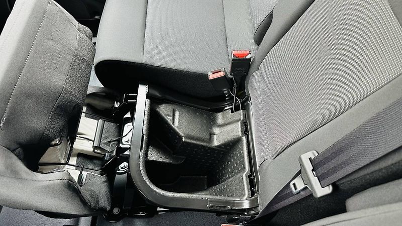 Opel Vivaro Van L1H1 (M) 2.0CDTi MT6 106kW - fotka 18 z 24