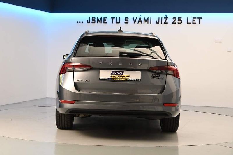 Škoda Octavia (2023) 2.0 LED TOUR VIRTUAL Tažné Nez - fotka 6 z 36