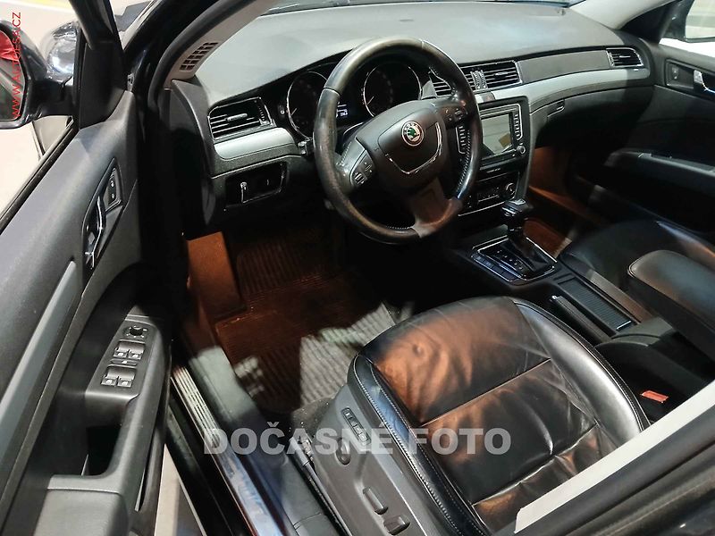 Škoda Superb (2008) 2.0 TDi - fotka 3 z 3