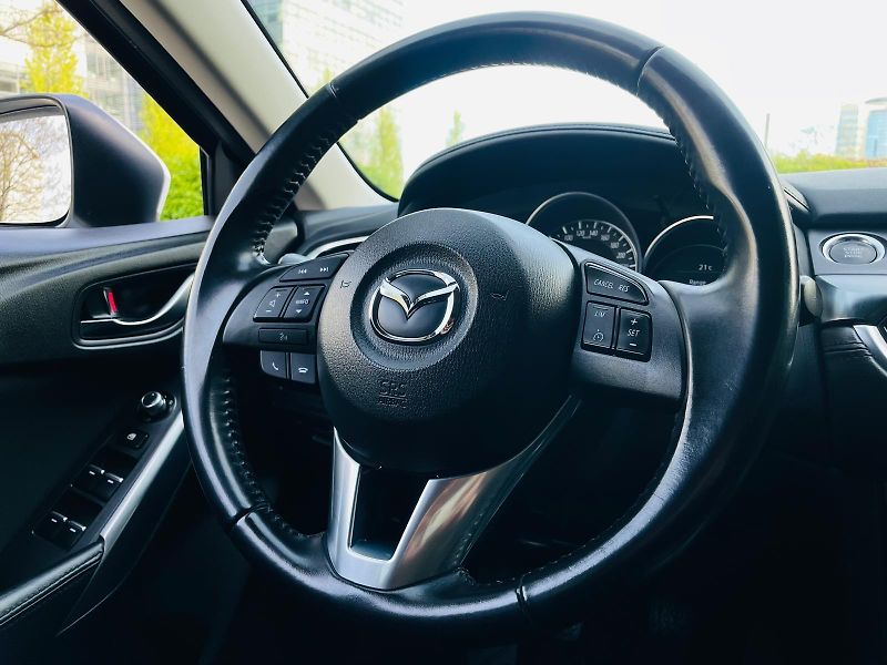 Mazda 6 2.0i 1.MAJITEL SERVISKA LPG - fotka 28 z 48