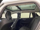 Volvo V60 B4 DARK PLUS AUT  - náhled 32