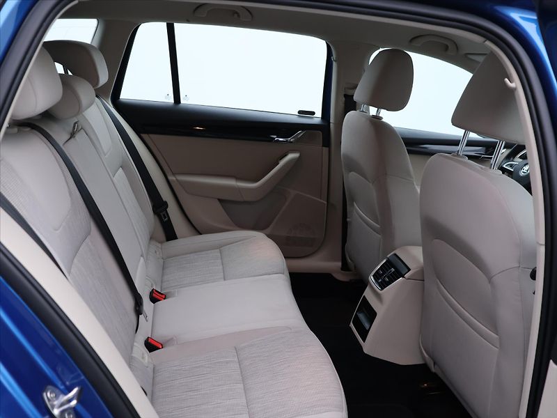 Škoda Yeti 2.0 TDI 81kW Aut.Klima Tažné - fotka 16 z 27