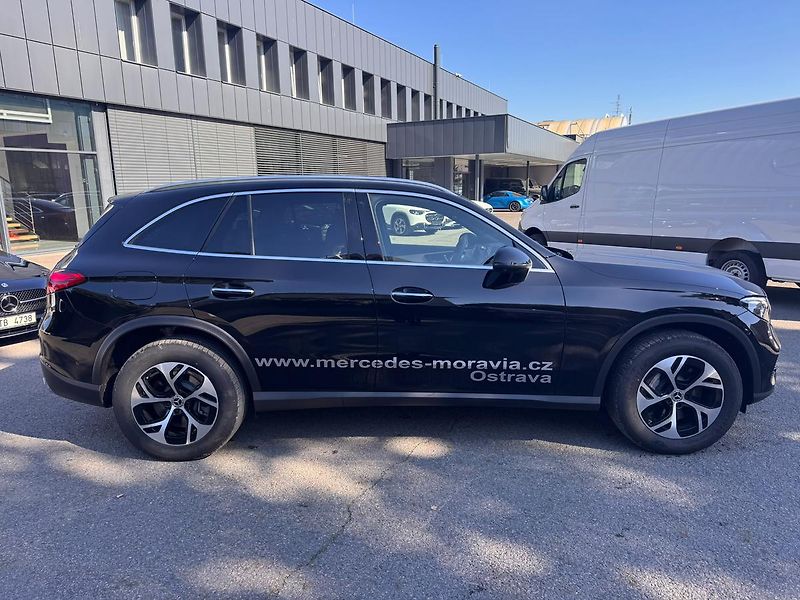 Mercedes-Benz GLC (2026) 300 de 4MATIC - fotka 8 z 23