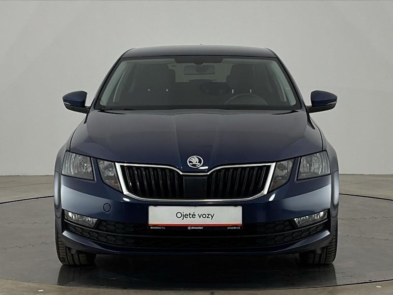 Škoda Octavia Ambition DSG - fotka 4 z 27