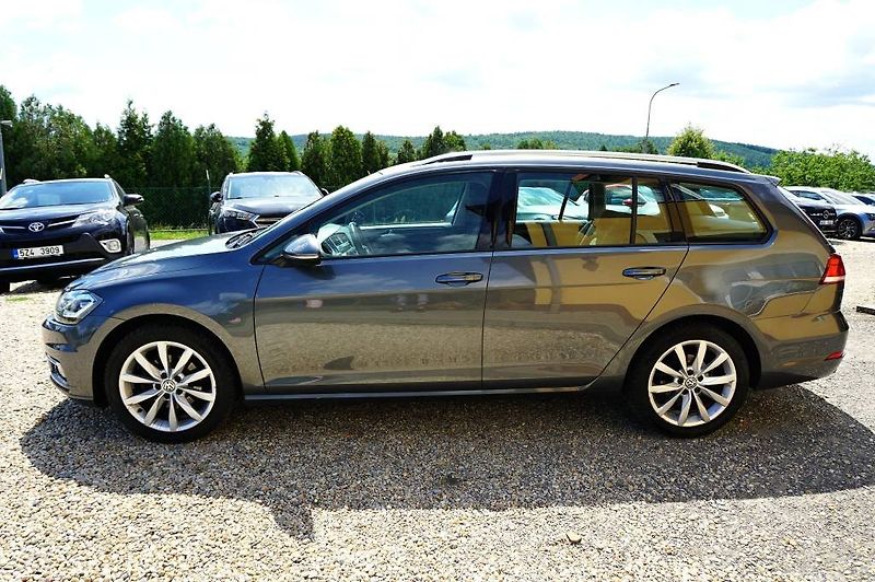 Volkswagen Golf Variant (2018) MATCH 1,0 TSI 81 kW - fotka 7 z 37