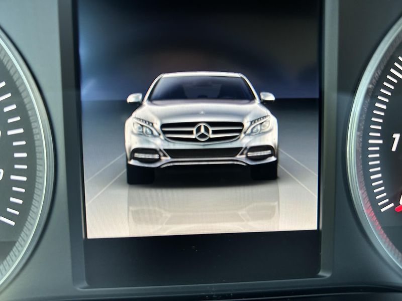 Mercedes-Benz Třídy C (2015) C180 1,6 115KW SEDAN TOP STAV  - fotka 15 z 24