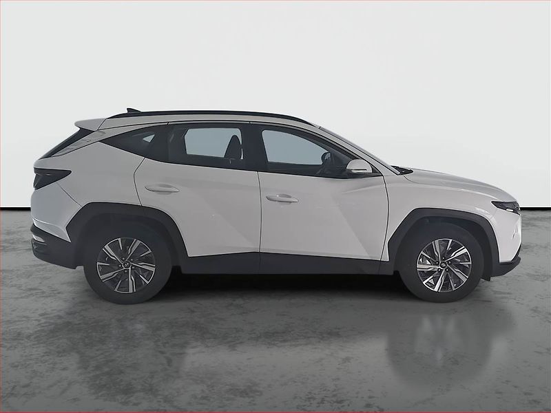 Hyundai Tucson (2022) 1.6 T-GDI - fotka 6 z 15