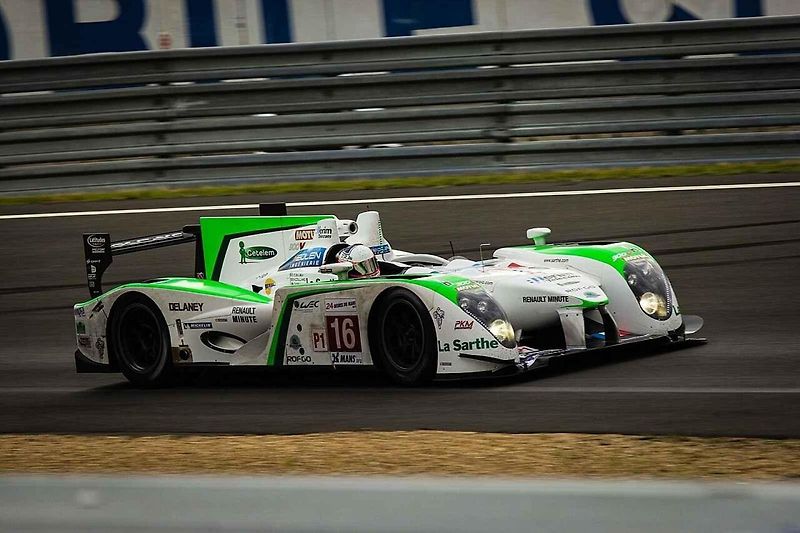 Před nedávnem oslavil 82. narozeniny rekordman v účasti na 24 hodin Le Mans, bývalý pilot F1 a držitel rekordu v letectví, francouzský automobilový závodník Henri Pescarolo. V roce 1984 závodil při Interserii v Mostě.
