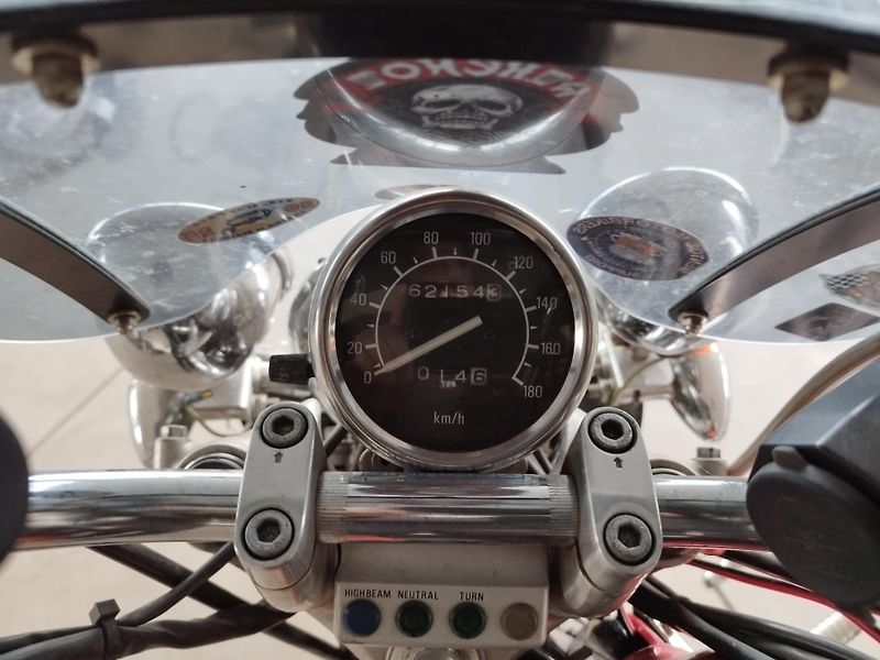 Yamaha XV 535 Virago (1994) 535 34KW KUFRY PADÁKY NOVÁ STK - fotka 11 z 14