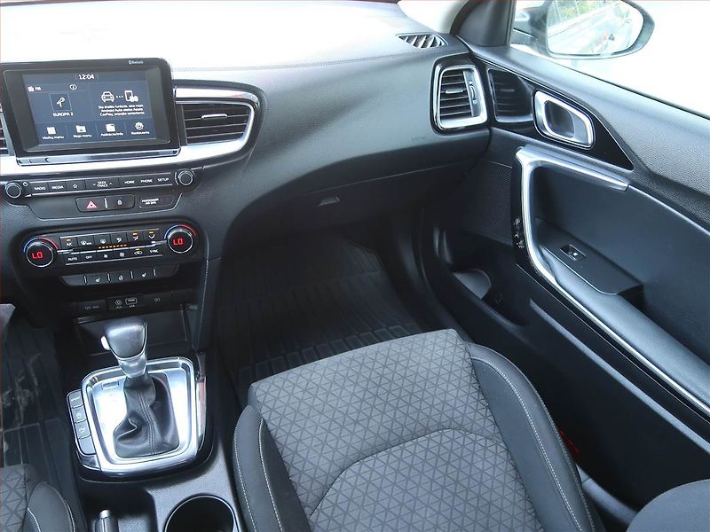 Kia Ceed (2019) Gold 1.6 CRDi, Automat - fotka 8 z 18