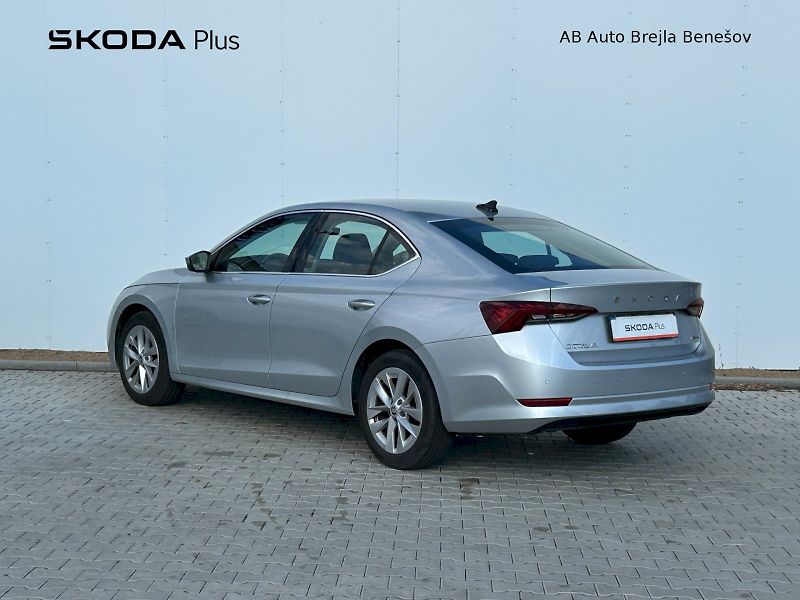 Škoda Octavia (2023) M-HEV STY TS 110/1.5 A7F - fotka 8 z 26