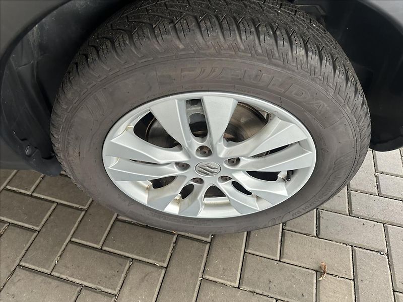 Suzuki SX4 1,6 4x4 STYLE TAŽNÉ - fotka 20 z 22