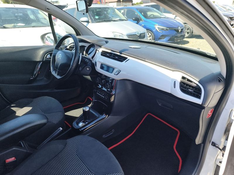 Citroën C3 (2013) - fotka 15 z 34