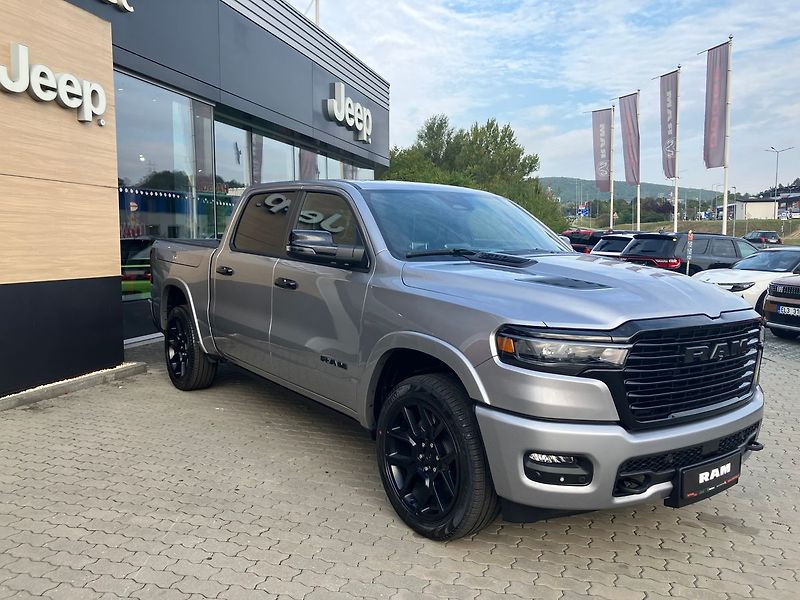 RAM 1500 (2025) 3.0 I6 426k LARAMIE PREMIUM RA - fotografie inzerátu