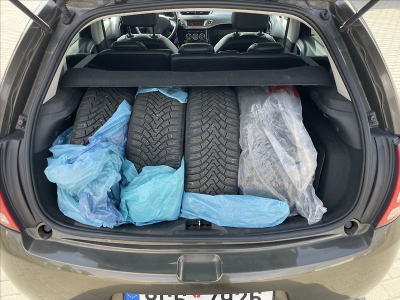 Citroën C3 1,6 HDi 68kw Exclusive 2maj. - fotka 31 z 38