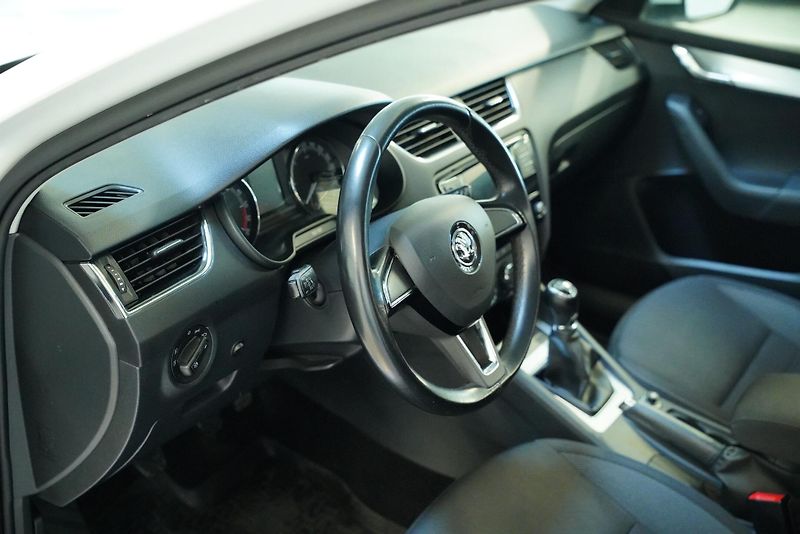 Škoda Octavia - fotka 13 z 22