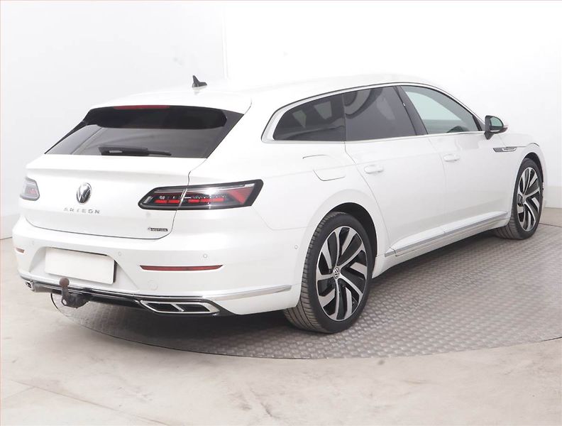 Volkswagen Arteon (2021) R-line 2.0 TDI - fotka 5 z 21